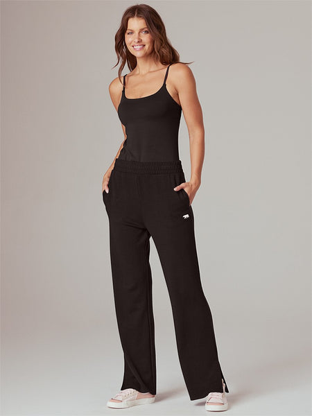 Running Bare Smooth Moves Bra (Black)