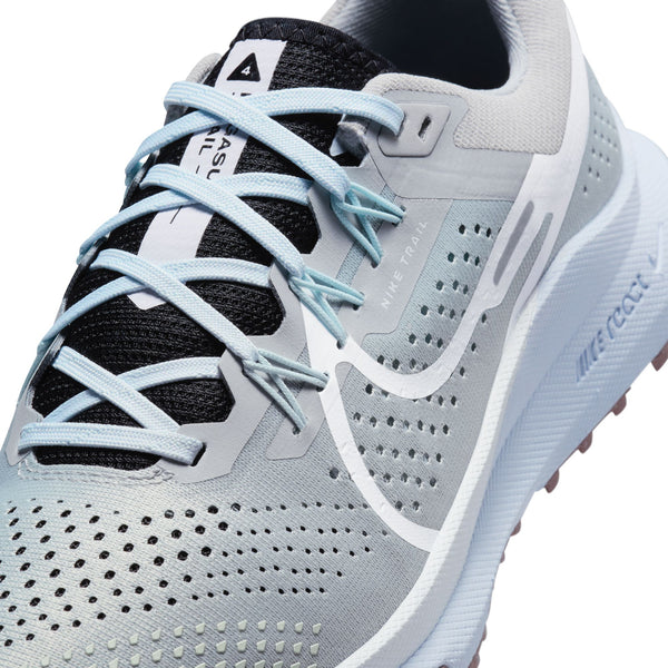 Nike Womens Pegasus Trail 4 (Light Smoke/White-Black)