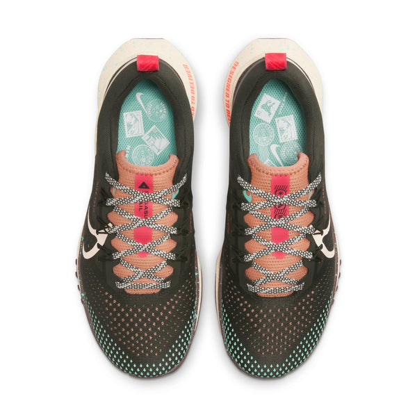 Nike Womens Pegasus Trail 4 (Sequoa/Guava Ice/Amber Brown)
