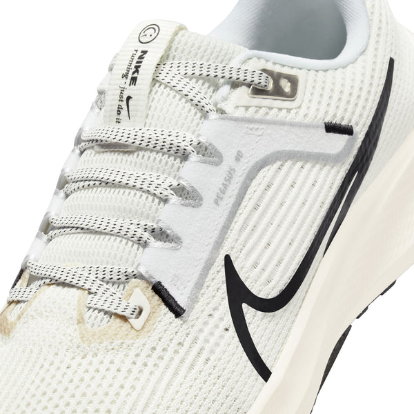 Nike Womens Pegasus 40 (Sail/Black-Coconut Milk-White)