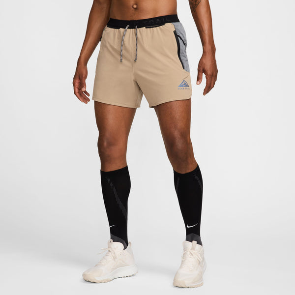 Nike Mens Second Sunrise 5" Trail Short (Khaki/Black)