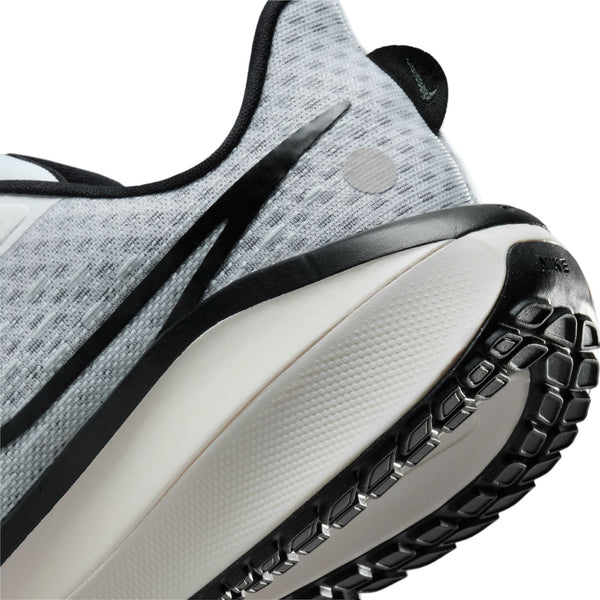 Nike Womens Air Zoom Vomero 17 (White/Black-Pure Platinum)