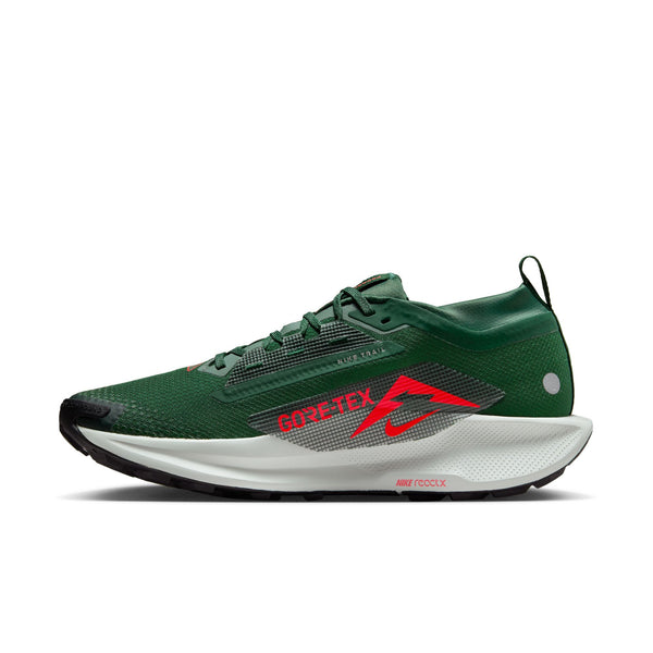 Nike Mens Pegasus Trail 5 GTX (Fir/Bright Crimson-Clay Green)