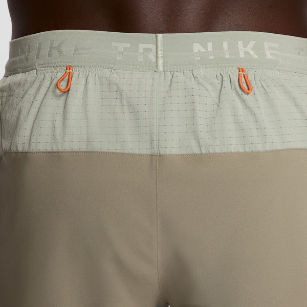 Nike Mens Dri-Fit 6” Trail Run Shorts (Light Forest/Khaki)