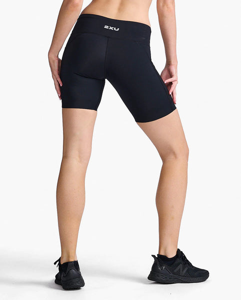 2XU Women’s Aero Mid-Rise Compression 6” Run Shorts (Black/Silver Reflective)