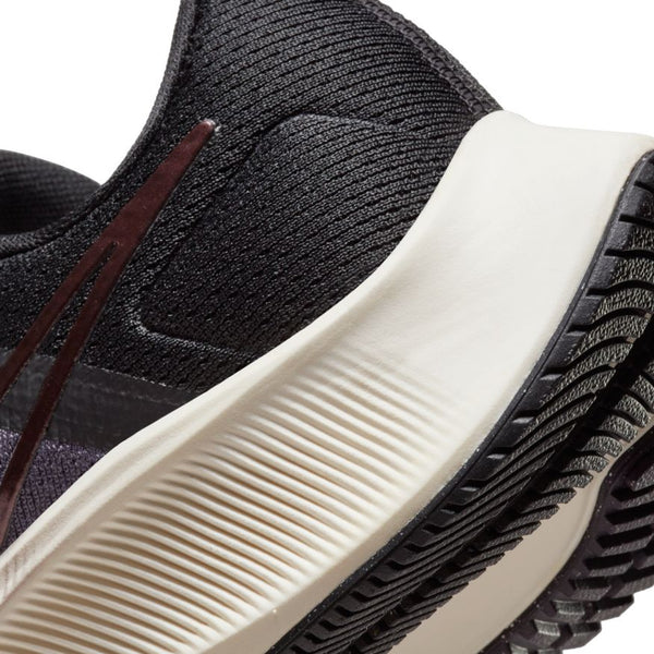 Nike Womens Air Zoom Pegasus 38 (Cave Purple/Metallic Mahogany)