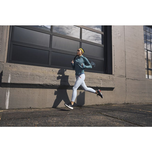 Nike Womens Zoom X Invincible Run FK 3 (Black/White)
