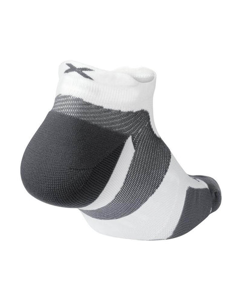 2XU Vectr Cushion No Show Socks (Black or White)