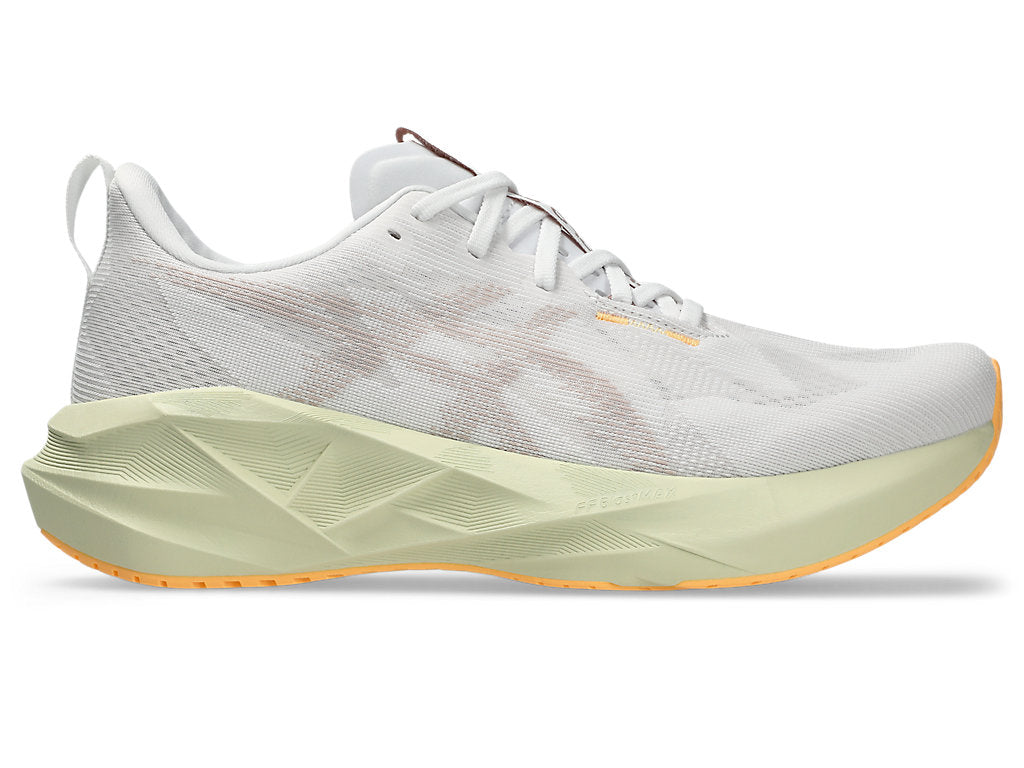 Asics Mens Novablast 5 (White/Fawn)