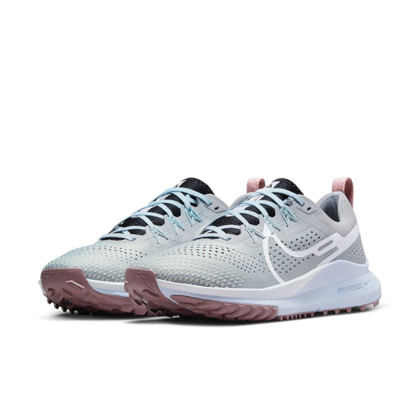 Nike Womens Pegasus Trail 4 (Light Smoke/White-Black)