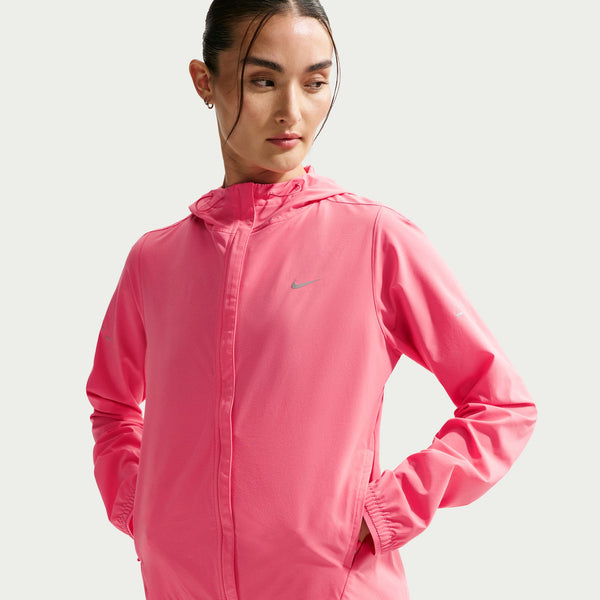 Nike Swift Women’s Repel Packable Running Jacket (Sea Coral)
