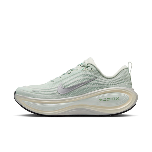 Nike Womens Vomero Plus (Light Silver/Metallic Silver)