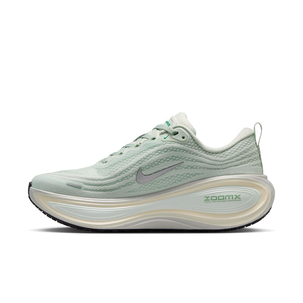 Nike Womens Vomero Plus (Light Silver/Metallic Silver)