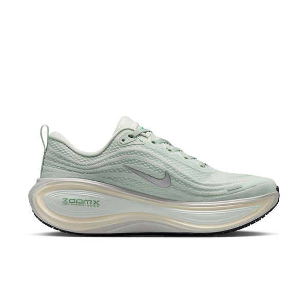 Nike Womens Vomero Plus (Light Silver/Metallic Silver)