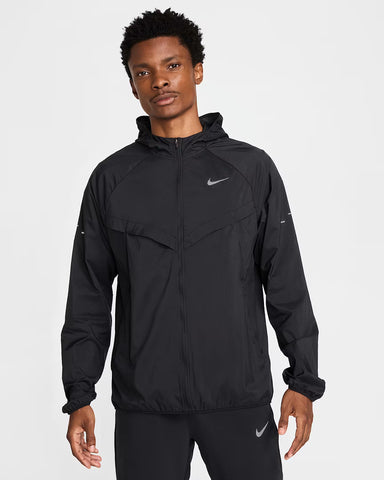 Nike Stride Mens’s Repel UV Running Jacket (Black)