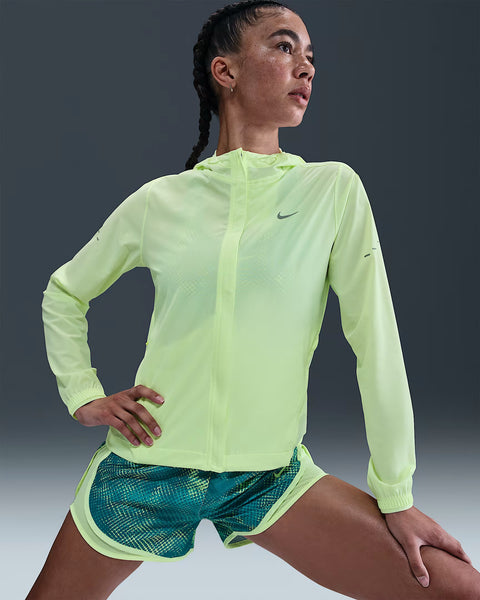 Nike Swift Women’s Repel Packable Running Jacket (Barely Volt)