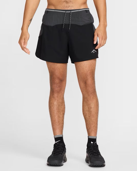 Nike Mens Second Sunrise 5" Trail Run Short (Black/Anthracite/Black/Summit White)