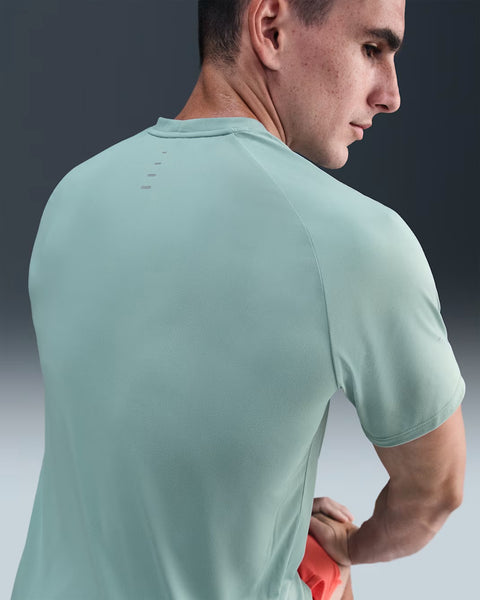 Nike Mens Stride Dri-Fit ADV S/S Run Tee (Cannon)