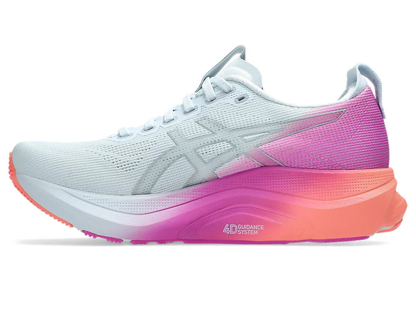 Asics Women’s Gel-Kayano 32 (Sky/Digital Sakura)