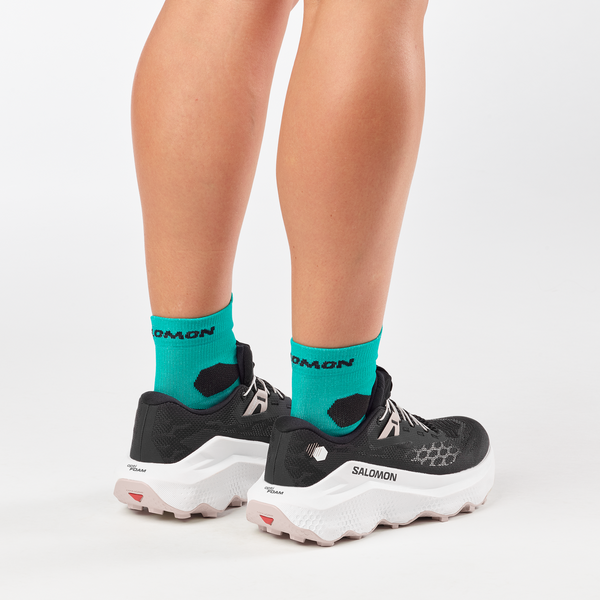 Salomon Womens Ultra Glide 4 (Black/White/Silver Cloud)