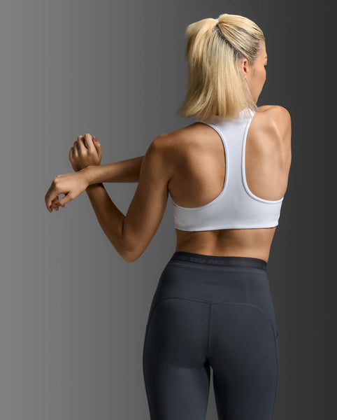 2XU Womens Form Racerback Medium Impact Bra (White/White)