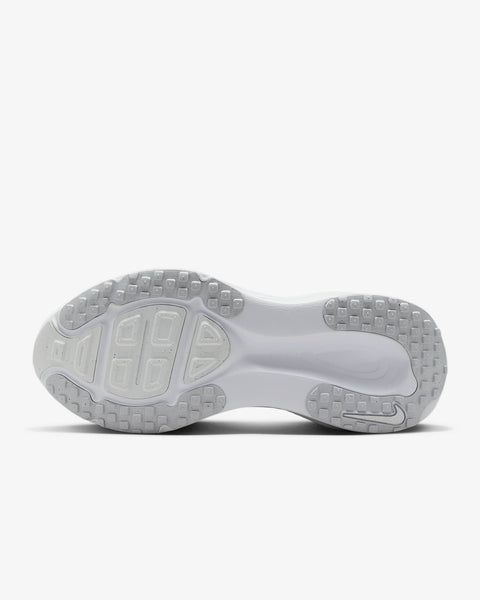 Nike Womens Vomero 18 (White/Photon Dust/Summit White/Metallic Silver)
