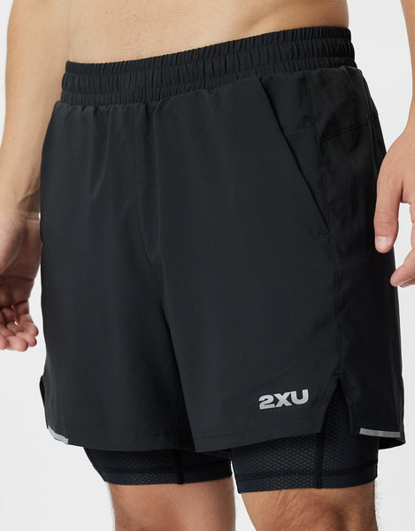 2XU Mens Aero 2 in 1 5'' Shorts (Black)