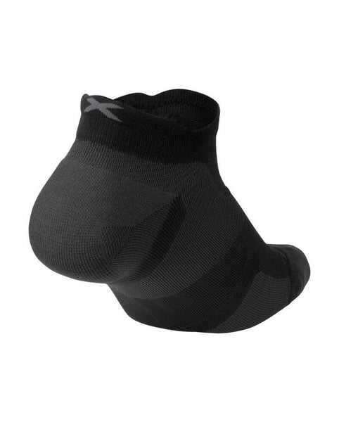 2XU Vectr Cushion No Show Socks (Black or White)